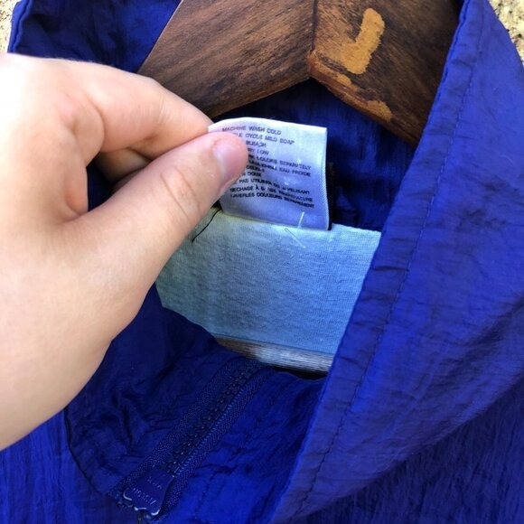 Vintage 1980s Brooks Toronto Blue Jays Nylon Jacket - Picture 2 of 16